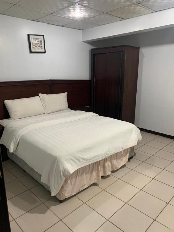 Hend Plaza Hotel Medina Exterior photo